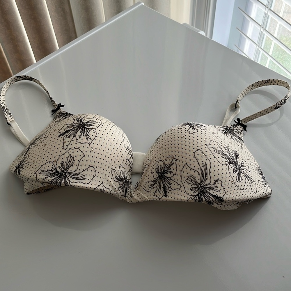 💐💐Victoria’s Secret push up plunge bra
